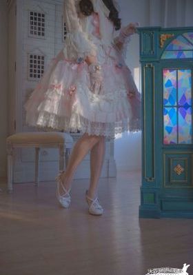 《年轻女教师3》在线HD_1080P电影全集观看