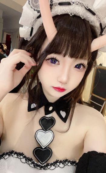 女教师紧身裙一区二区_BD国语在线观看完整版